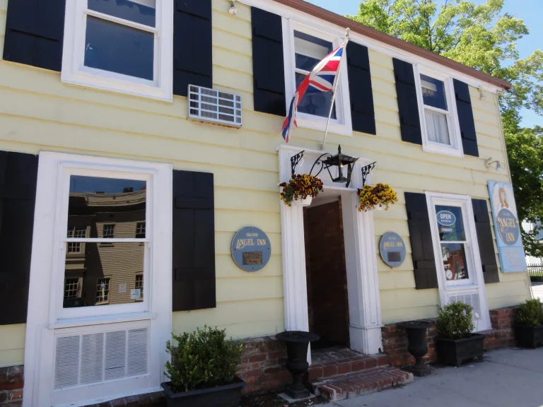The Olde Angel Inn 768x576