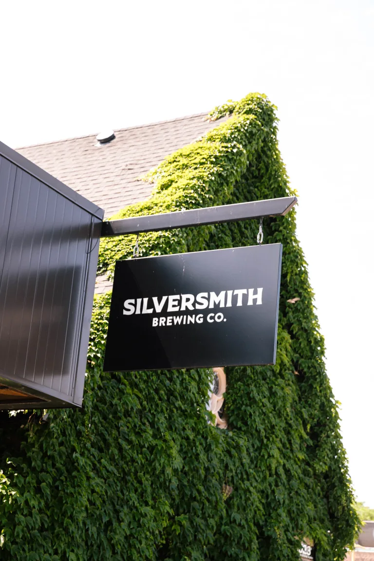 AW 06 24 24 1932 1 768x1152