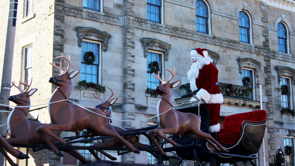 Embrace the Holidays in the Niagara Region